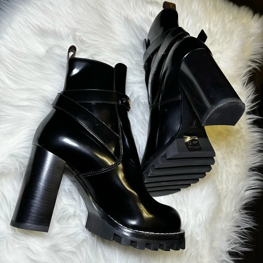 LV STAR TRAIL ANKLE BOOT - Picture 4 of 14